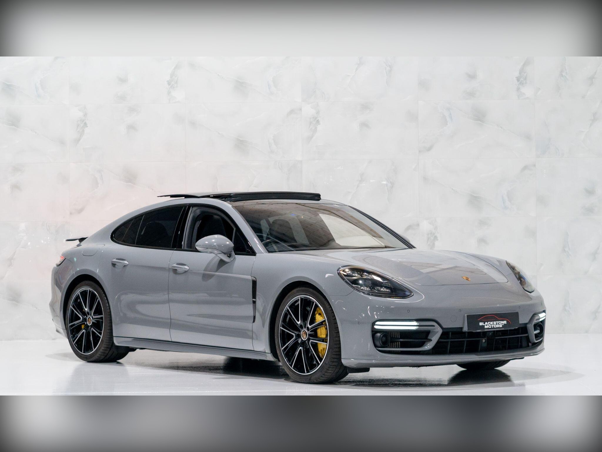 2023 Porsche Panamera